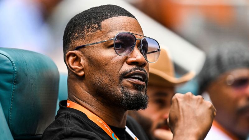 Jamie Foxx remains hospitalized nearly a week after experiencing 'medical complication'